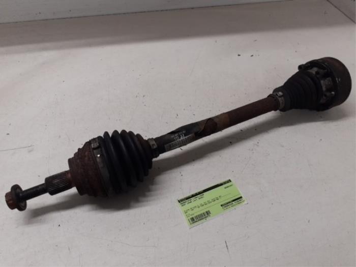 Usagé Cardan gauche (transmission) Seat Leon (1P1) 1.6 Prix sur demande proposé par Autodemontage van de Laar