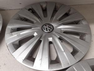 Used Wheel cover set Volkswagen Golf VI (5K1) 2.0 TDI 16V Price on request offered by Autodemontage van de Laar
