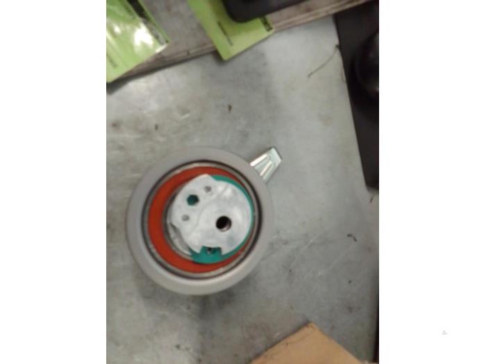 Usados Rodillo tensor correa múltiple Volkswagen Caddy Precio € 54,45 IVA incluido ofrecido por Autodemontage van de Laar