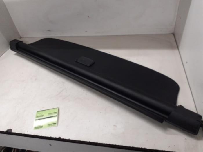 Luggage compartment cover from a Volkswagen Passat Variant (365) 1.6 TDI 16V Bluemotion 2011