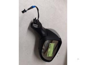Used Wing mirror, right Renault Clio IV (5R) 0.9 Energy TCE 90 12V Price on request offered by Autodemontage van de Laar