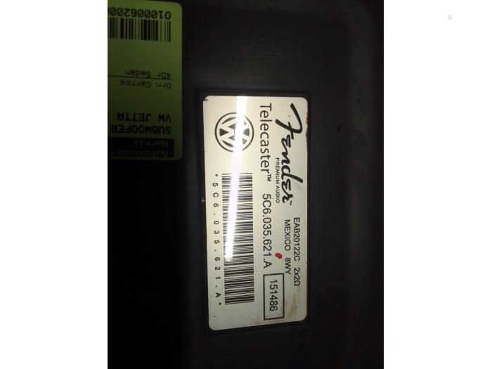 Używane Subwoofer Volkswagen Jetta Cena € 75,00 Procedura marży oferowane przez Autodemontage van de Laar