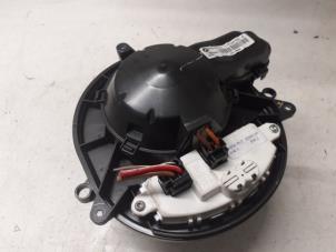Used Heating and ventilation fan motor BMW 1 serie (F20) 118i 1.6 16V Price on request offered by Autodemontage van de Laar