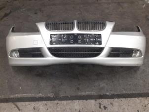 Used Front bumper BMW 3 serie Touring (E91) 325i 24V Price on request offered by Autodemontage van de Laar