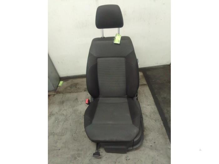 Seat, left from a Volkswagen Polo V (6R) 1.2 TSI 2012