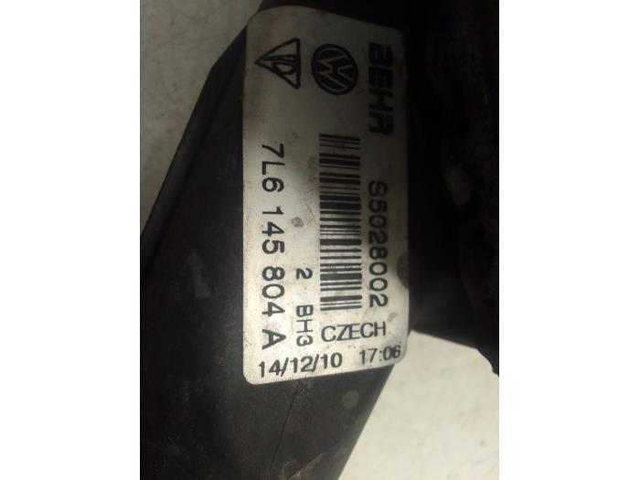 Usados Intercooler Volkswagen Touareg (7PA/PH) 3.0 TDI V6 24V BlueMotion Technology DPF Precio € 75,00 Norma de margen ofrecido por Autodemontage van de Laar