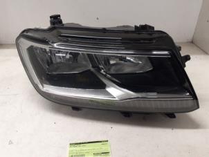 Begagnade Strålkastare, höger Volkswagen Tiguan (AD1) 1.6 TDI 16V Pris € 500,00 Marginaltabell erbjuds av Autodemontage van de Laar