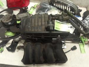 Used Intake manifold BMW 3 serie (E90) 316i 16V Price on request offered by Autodemontage van de Laar