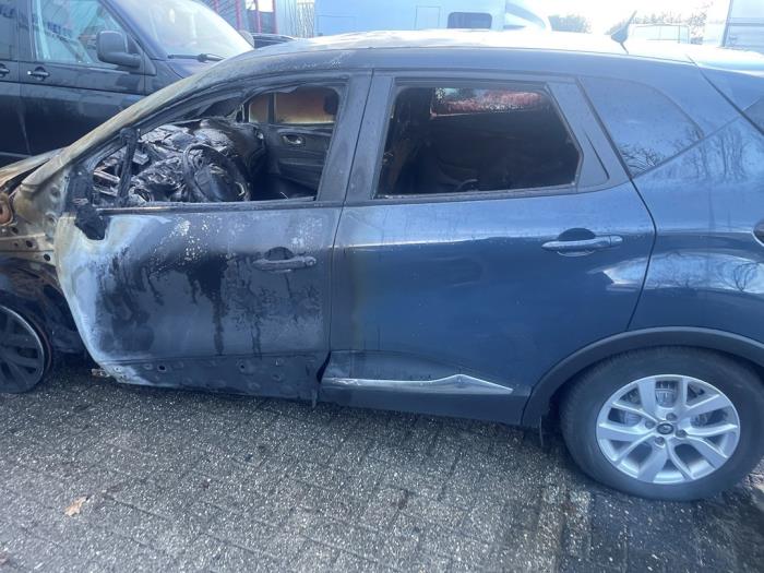 Used Engine crankcase Renault Captur I (2R) 0.9 Energy TCE 12V Price € 350,00 Margin scheme offered by Autodemontage van de Laar