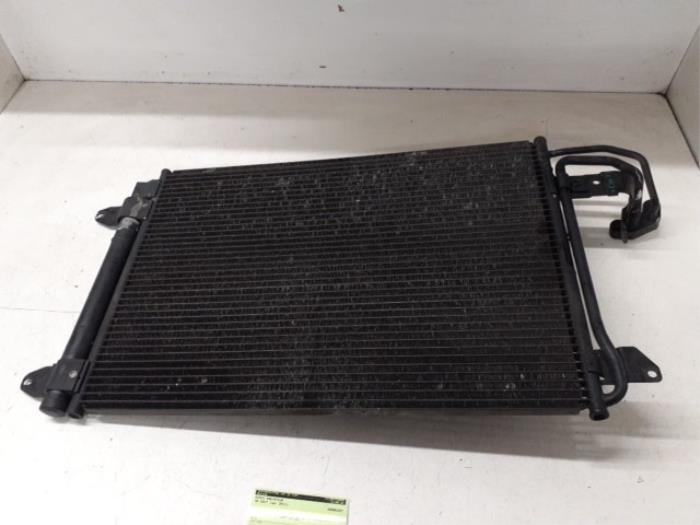 Begagnade AC-radiator Volkswagen Golf VI Variant (AJ5/1KA) 1.2 TSI BlueMotion Pris € 70,00 Marginaltabell erbjuds av Autodemontage van de Laar
