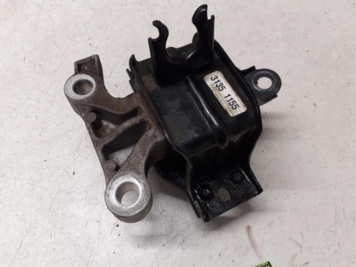 Used Engine mount Opel Karl 1.0 12V Price on request offered by Autodemontage van de Laar