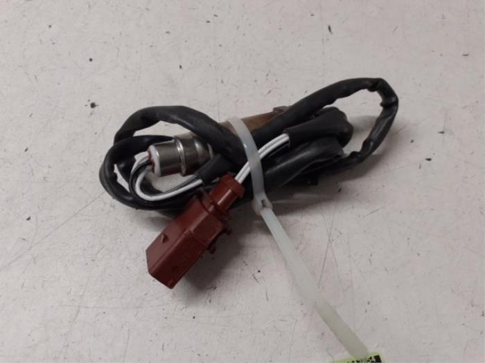 Sonde lambda Volkswagen Up! (121), 2011 1.0 12V 75, Berline avec hayon arrière, Essence, 999cc, 55kW (75pk), FWD, CHYB; CWRA, 2011-08 / 2019-11 (Occasion)
