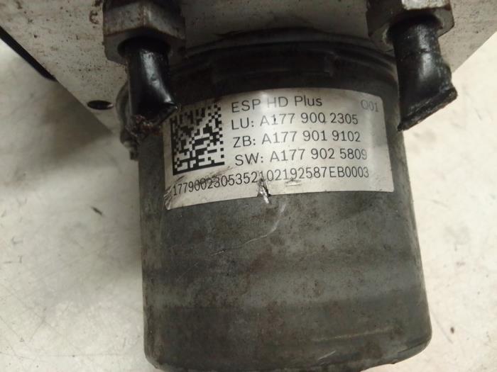 Gebrauchte ABS Pumpe Mercedes CLA (118.3) 1.5 CLA-180d Preis € 250,00 Margenregelung angeboten von Autodemontage van de Laar