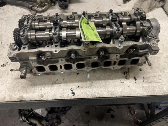 Gebrauchte Zylinderkopf Opel Meriva (A) 1.7 CDTI 16V Preis auf Anfrage angeboten von Autodemontage van de Laar