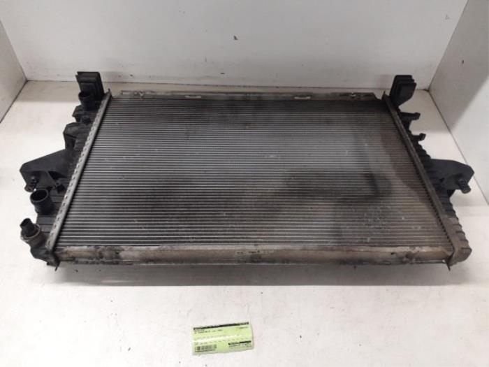 Usagé Radiateur Volkswagen Transporter T5 1.9 TDi Prix € 35,00 Règlement à la marge proposé par Autodemontage van de Laar