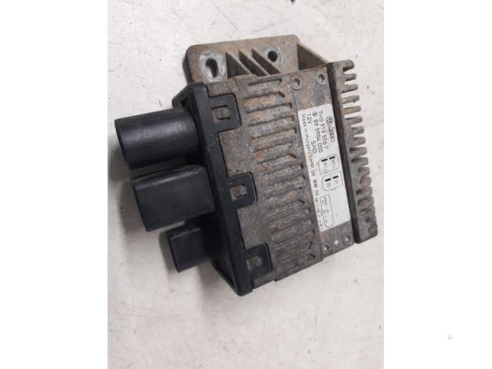 Usagé Ordinateur refroidisseur Volkswagen Transporter T5 1.9 TDi Prix € 40,00 Règlement à la marge proposé par Autodemontage van de Laar