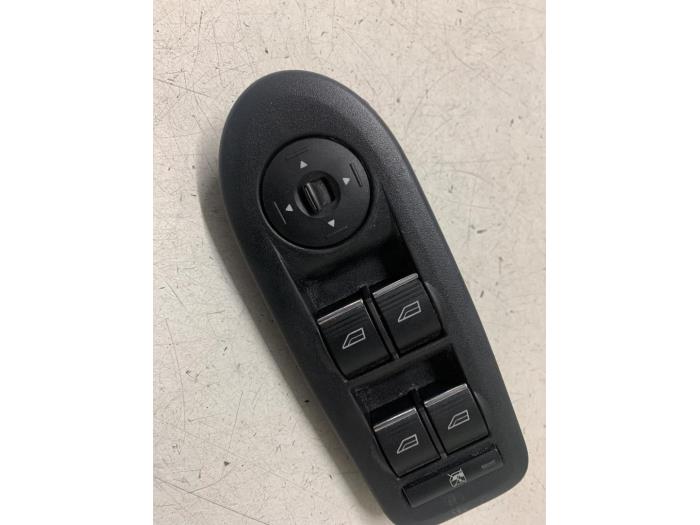 Usados Interruptor combinado de ventanillas Ford C-Max (DM2) 1.8 16V Precio € 50,00 Norma de margen ofrecido por Autodemontage van de Laar