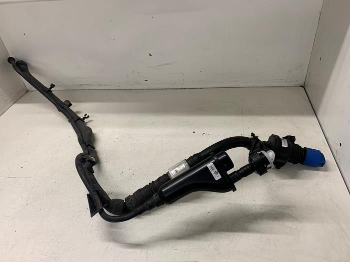 Gebrauchte Füllrohr adbluetank Volkswagen Golf VIII (CD1) 2.0 TDI 16V 4Motion Preis auf Anfrage angeboten von Autodemontage van de Laar