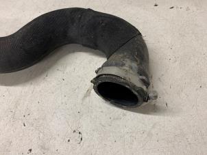 Intercooler Schlauch van een Audi A4 (B8) 1.8 TFSI 16V 2011