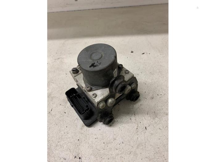 ABS-pump från en Volkswagen Up! (121) 1.0 12V 60 2017