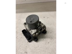 ABS-pump från en Volkswagen Up! (121) 1.0 12V 60 2017