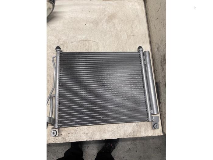 Usagé Radiateur Kia Picanto (BA) 1.0 12V Prix € 50,00 Règlement à la marge proposé par Autodemontage van de Laar