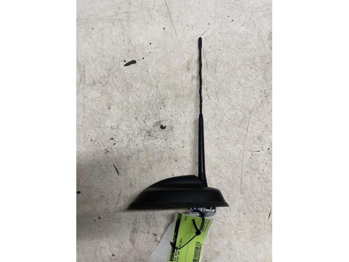 Gebrauchte GPS Antenne Mini Mini (F55) 1.5 12V One Preis € 60,00 Margenregelung angeboten von Autodemontage van de Laar