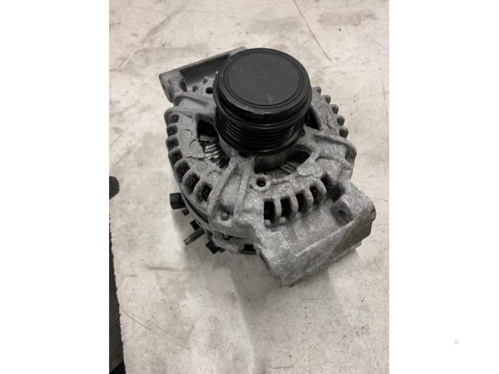 Begagnade Dynamo Opel Astra K Sports Tourer 1.4 Turbo 16V Pris på förfrågan erbjuds av Autodemontage van de Laar