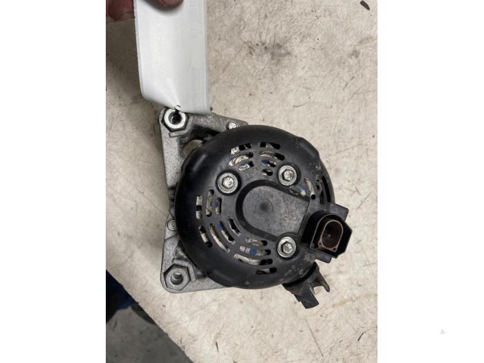Gebrauchte Dynamo Ford EcoSport (JK8) 1.0 EcoBoost 12V 125 Preis € 40,00 Margenregelung angeboten von Autodemontage van de Laar