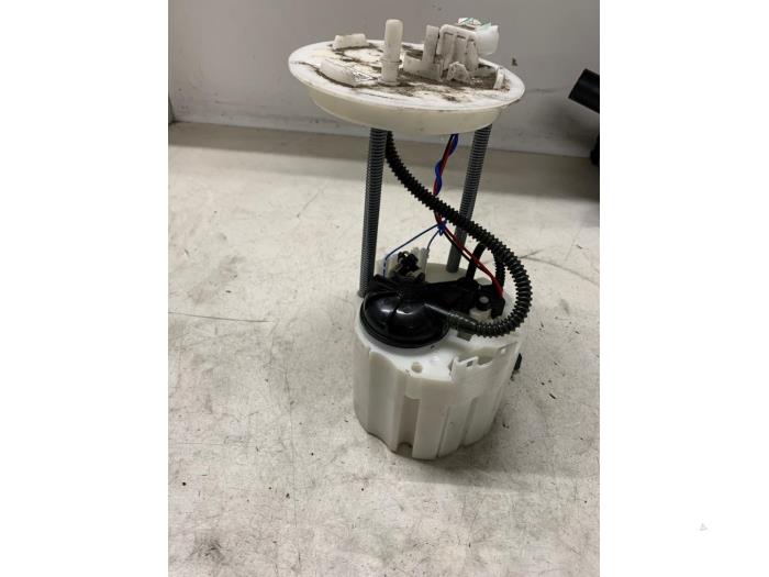 Usagé Pompe essence Opel Astra K Sports Tourer 1.4 Turbo 16V Prix sur demande proposé par Autodemontage van de Laar