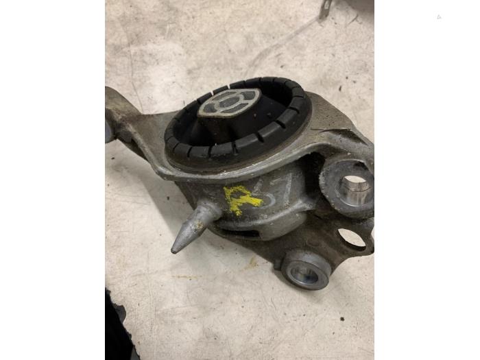Boîtier de supports d'essieu à poutre