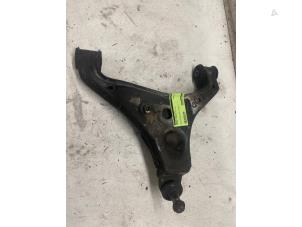 Usados Brazo portante derecha delante Mercedes Sprinter 5t (907.6) 519 CDI 3.0 V6 24V RWD Precio € 121,00 IVA incluido ofrecido por Autodemontage van de Laar