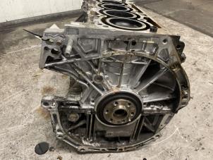Engine crankcase from a Renault Kadjar (RFEH) 1.3 TCE 160 FAP 16V 2018