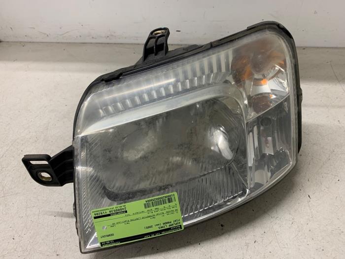 Używane Reflektor lewy Fiat Panda (169) 1.2 Fire Cena € 40,00 Procedura marży oferowane przez Autodemontage van de Laar