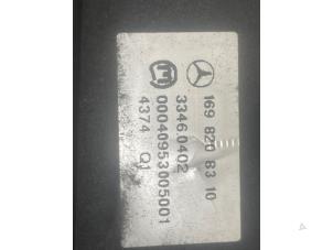 Begagnade Brytare (diverse) Mercedes A (W169) 2.0 A-200 5-Drs. Pris € 20,00 Marginaltabell erbjuds av Autodemontage van de Laar