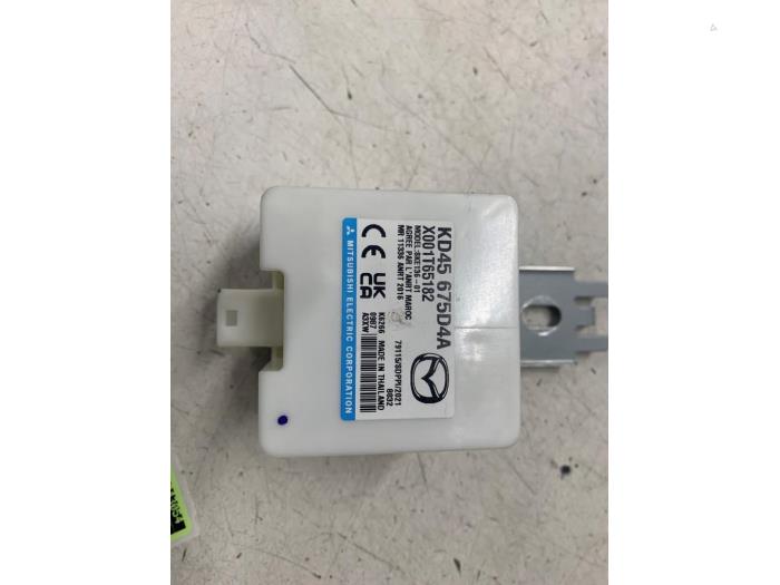 Używane Modul keyless vehicle Mazda 2 (DJ/DL) 1.5 e-SkyActiv G 90 Cena na żądanie oferowane przez Autodemontage van de Laar