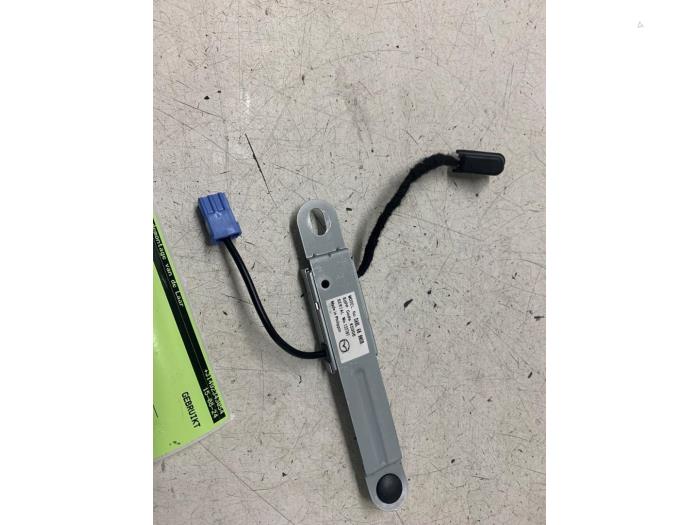 Używane Antena Mazda 2 (DJ/DL) 1.5 e-SkyActiv G 90 Cena na żądanie oferowane przez Autodemontage van de Laar