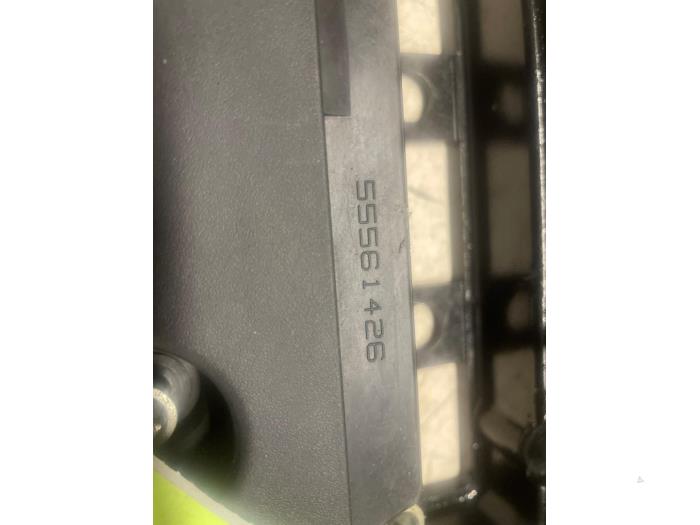 Gebrauchte Ventildeckel Opel Corsa D 1.2 16V Preis € 70,00 Margenregelung angeboten von Autodemontage van de Laar
