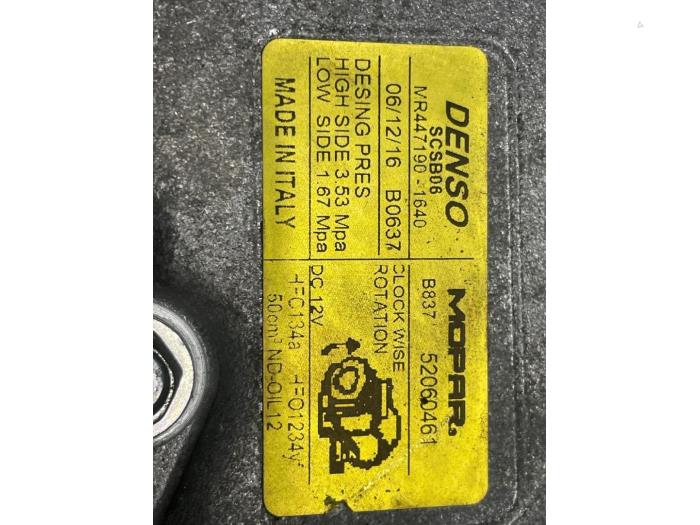Usagé Pompe clim Fiat 500 (312) 0.9 TwinAir 80 Prix € 120,00 Règlement à la marge proposé par Autodemontage van de Laar