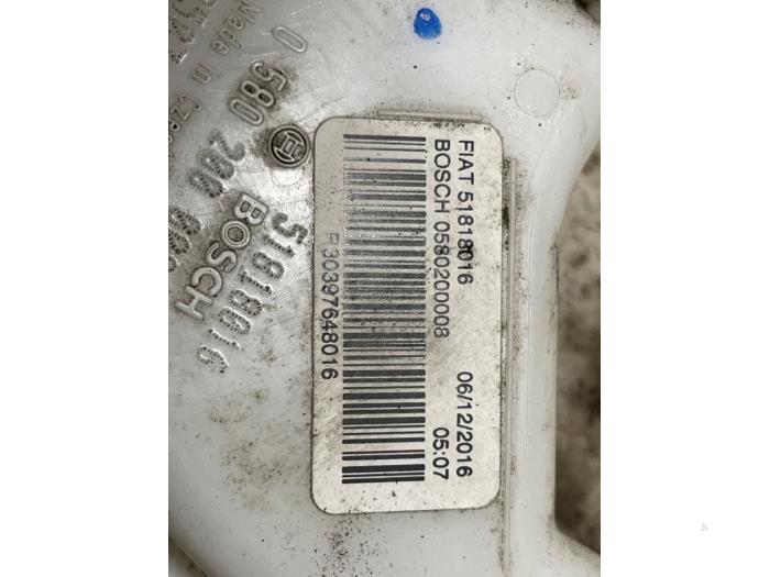 Used Petrol pump Fiat 500 Abarth Price € 70,00 Margin scheme offered by Autodemontage van de Laar