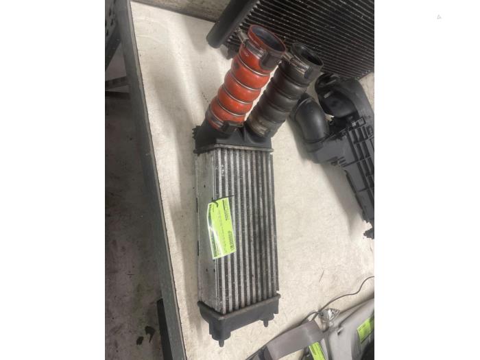 Usados Intercooler Peugeot 308 CC (4B) 1.6 16V THP 150 Precio € 45,00 Norma de margen ofrecido por Autodemontage van de Laar