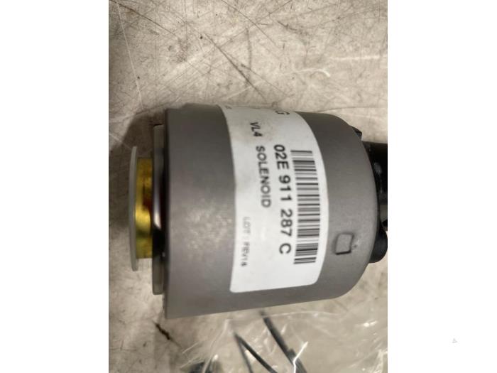 Nowe Przekaznik start/stop Volkswagen Sharan (7N) Cena € 96,80 Z VAT oferowane przez Autodemontage van de Laar