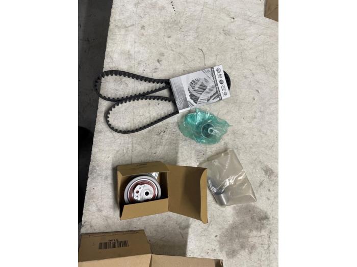 New Timing set Volkswagen Sharan (7N) Price on request offered by Autodemontage van de Laar