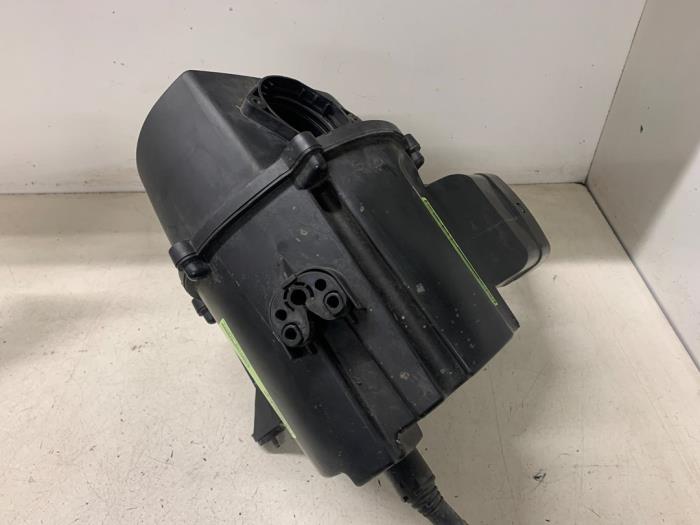 Begagnade Luftfilterhus Volkswagen Polo V (6R) 1.2 TDI 12V BlueMotion Pris på förfrågan erbjuds av Autodemontage van de Laar