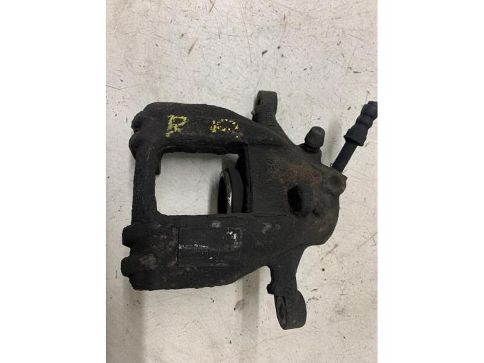 Gebrauchte Bremszange rechts hinten Volkswagen Crafter 2.5 TDI 30/32/35/46/50 Preis auf Anfrage angeboten von Autodemontage van de Laar