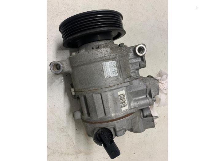 Usagé Compresseur de clim Volkswagen Golf Plus (5M1/1KP) 1.4 16V Prix € 125,00 Règlement à la marge proposé par Autodemontage van de Laar