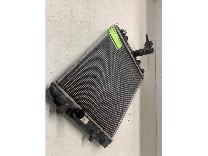 Usagé Radiateur Toyota Aygo (B10) 1.0 12V VVT-i Prix € 50,00 Règlement à la marge proposé par Autodemontage van de Laar