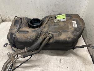 Usagé Réservoir de carburant Ford Fiesta 7 1.0 EcoBoost 12V 100 Prix € 100,00 Règlement à la marge proposé par Autodemontage van de Laar