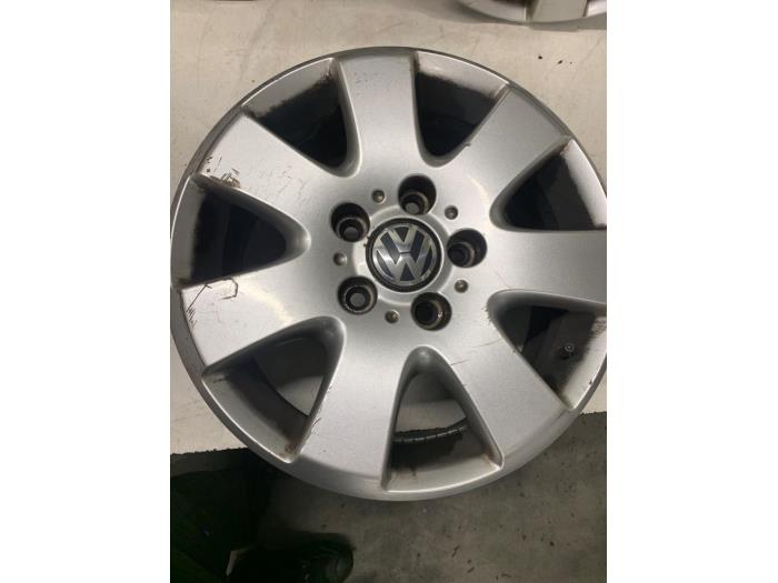 Używane Obrecz Volkswagen Transporter T5 2.0 TDI DRF Cena € 75,00 Procedura marży oferowane przez Autodemontage van de Laar