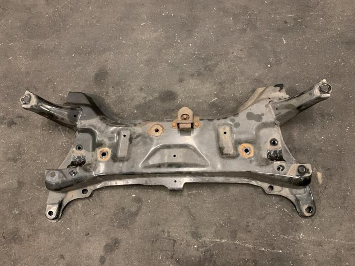 Usados Subchasis Peugeot 108 1.0 12V VVT-i Precio de solicitud ofrecido por Autodemontage van de Laar
